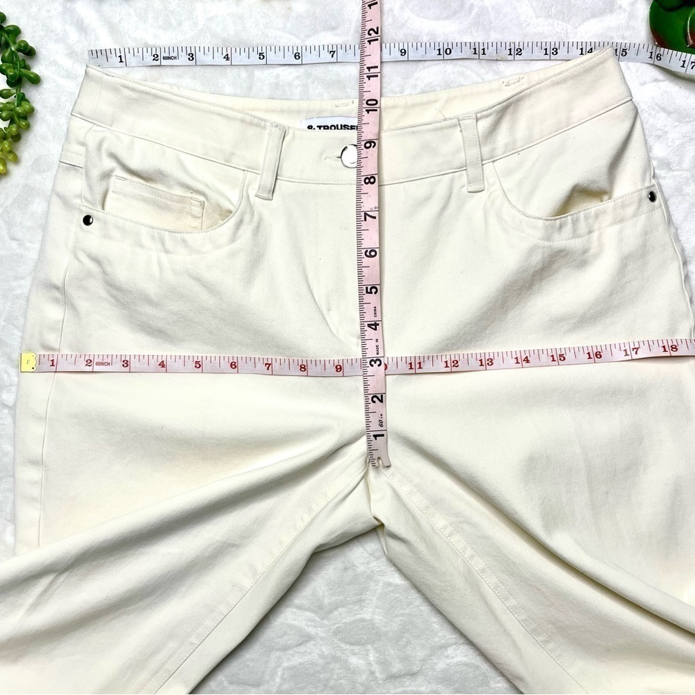 & Trousers Women's Straight Cut Relaxed Fit Mid Rise Stretch Trousers in Ivory - Picture 14 of 15